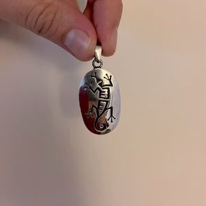 Silver 925 lizard pendant